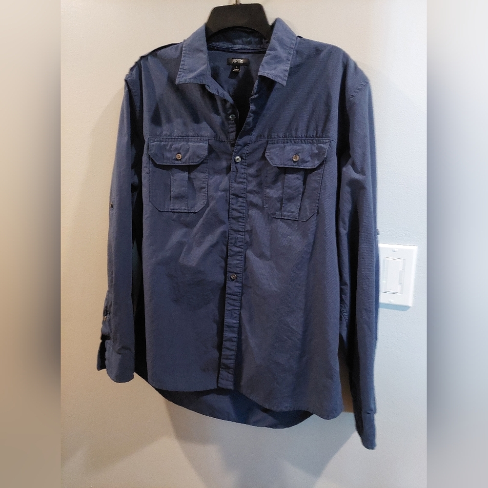 Men's Apt 9 Casual Button Down    Size Large